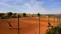 Tennisplätze in Betrieb